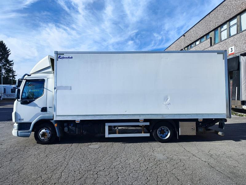 2012 DAF LF 45.180 / Zepro 1500 løftelem / Sidedør på skap - Camião furgão: foto 3 2012 DAF LF 45.180 / Zepro 1500 løftelem / Sidedør på skap - Camião furgão: foto 3