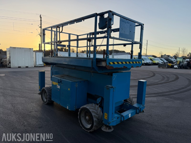 2012 Genie GS-4069 terrenggående sakselift med arbeidshøyde på 14 meter og løftekapasitet på 363 kg - Plataforma aérea: foto 4 2012 Genie GS-4069 terrenggående sakselift med arbeidshøyde på 14 meter og løftekapasitet på 363 kg - Plataforma aérea: foto 4