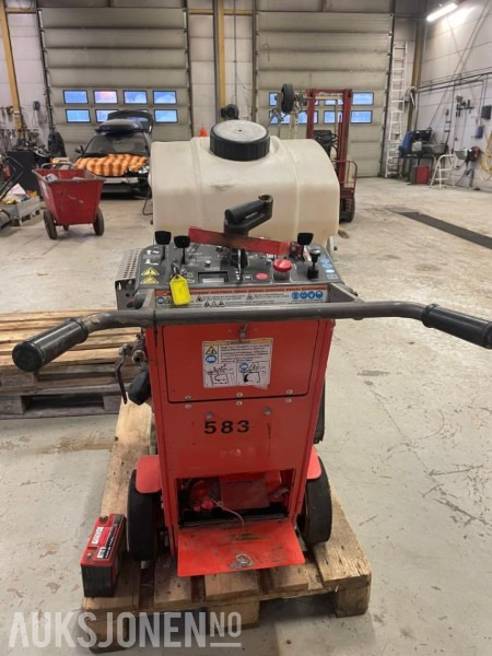 2012 Husqvarna FS524 selvgående gulvsag - Equipamento de construção: foto 4 2012 Husqvarna FS524 selvgående gulvsag - Equipamento de construção: foto 4