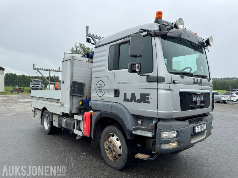 2012 MAN TGM kranbil med masse utstyr 4X4 - Camião grua: foto 4 2012 MAN TGM kranbil med masse utstyr 4X4 - Camião grua: foto 4