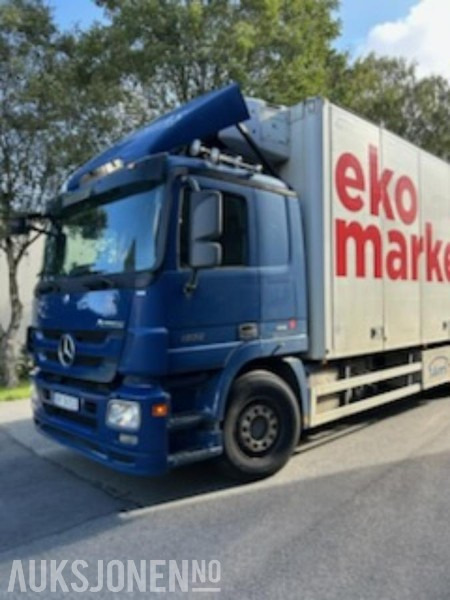 2012 Mercedes-Benz ACTROS skapbil/thermo med frys - Bilen har full service historikk - 573000 km. - Camião furgão: foto 1 2012 Mercedes-Benz ACTROS skapbil/thermo med frys - Bilen har full service historikk - 573000 km. - Camião furgão: foto 1