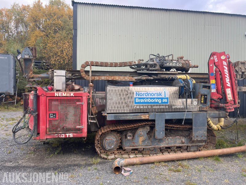 2012 Nemek 510 TS Borerigg med kran, 13724 Timer - Máquina de perfuração: foto 3 2012 Nemek 510 TS Borerigg med kran, 13724 Timer - Máquina de perfuração: foto 3