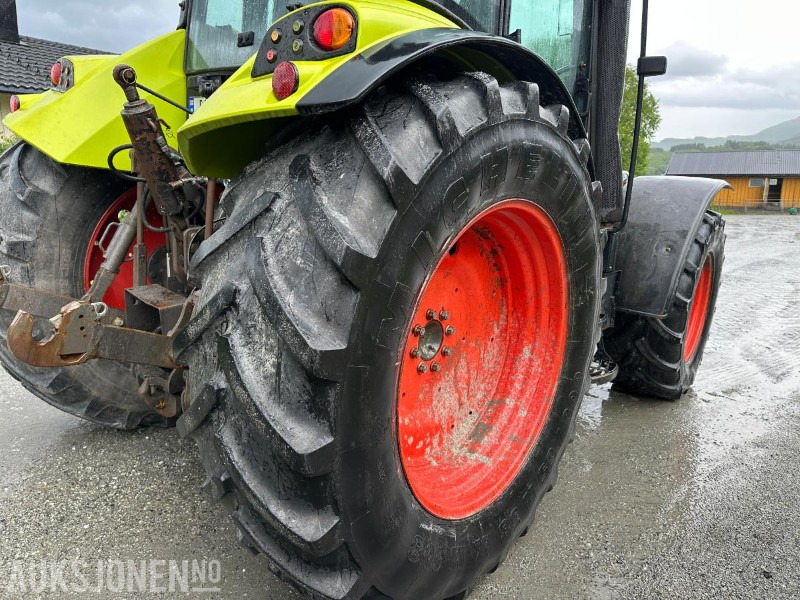Locação financeira de  2013 Claas Arion 430 TRAKTOR MED FRONTLESSEAPPARAT - 5619 Timer 2013 Claas Arion 430 TRAKTOR MED FRONTLESSEAPPARAT - 5619 Timer: foto 18