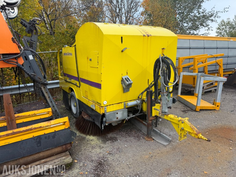 2014 Brodd Gothia Slepesoper til Traktor/Sopemaskin - Equipamento de construção: foto 3 2014 Brodd Gothia Slepesoper til Traktor/Sopemaskin - Equipamento de construção: foto 3