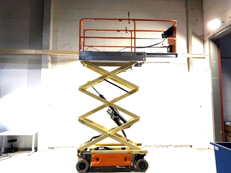 2014 JLG 1930 ES sakselift med arbeidshøyde på 7,8 meter - Plataforma aérea: foto 1 2014 JLG 1930 ES sakselift med arbeidshøyde på 7,8 meter - Plataforma aérea: foto 1