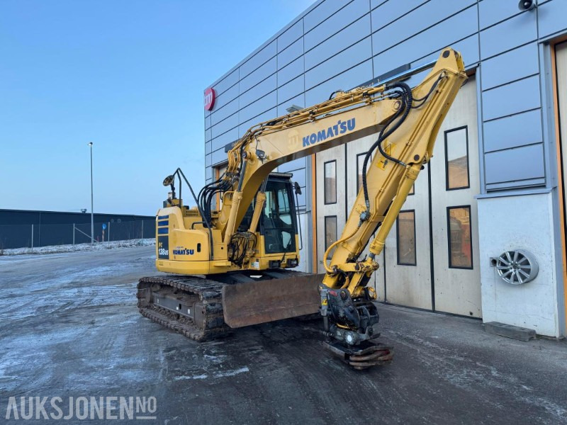 2014 Komatsu PC 138 US Gravemaskin med Oilquick og tiltrotator - Escavadeira: foto 2 2014 Komatsu PC 138 US Gravemaskin med Oilquick og tiltrotator - Escavadeira: foto 2