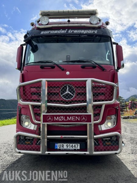 2014 Mercedes-Benz Actros 2663 - 6x4 - Tømmerbil med Palfinger Epsilon Tømmerkran med hytte - Navreduksjon - Camião de transporte de madeira, Camião grua: foto 2 2014 Mercedes-Benz Actros 2663 - 6x4 - Tømmerbil med Palfinger Epsilon Tømmerkran med hytte - Navreduksjon - Camião de transporte de madeira, Camião grua: foto 2