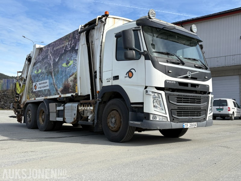 2014 Volvo FM 420 renovasjonsbil med 2-kammers løsning - Caminhão de lixo: foto 2 2014 Volvo FM 420 renovasjonsbil med 2-kammers løsning - Caminhão de lixo: foto 2