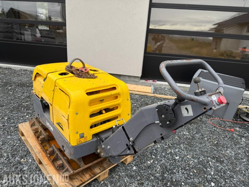 - 2015 Atlas Copco LH 700 Vibroplate - Rolo: foto 3 - 2015 Atlas Copco LH 700 Vibroplate - Rolo: foto 3