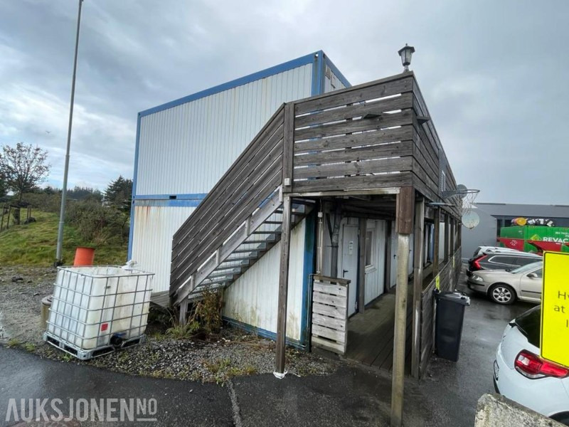 2015 Brakkerigg - Containerbrakker i stål med 8 hybler komplett med hybelkomfyr, dusj, toalett, lys og varme. - Equipamento de construção: foto 5 2015 Brakkerigg - Containerbrakker i stål med 8 hybler komplett med hybelkomfyr, dusj, toalett, lys og varme. - Equipamento de construção: foto 5