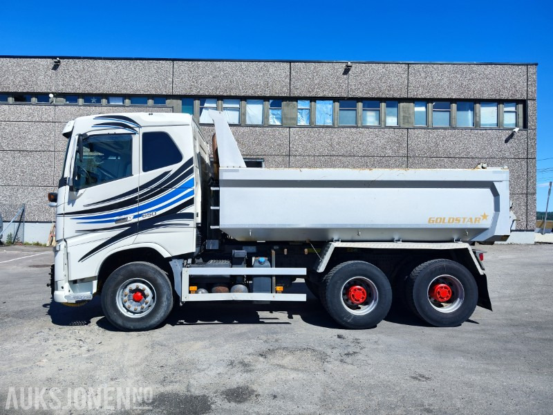 2015 Volvo FH650 Dumperkasse 6X4 med brøyteutstyr - Camião basculante: foto 1 2015 Volvo FH650 Dumperkasse 6X4 med brøyteutstyr - Camião basculante: foto 1