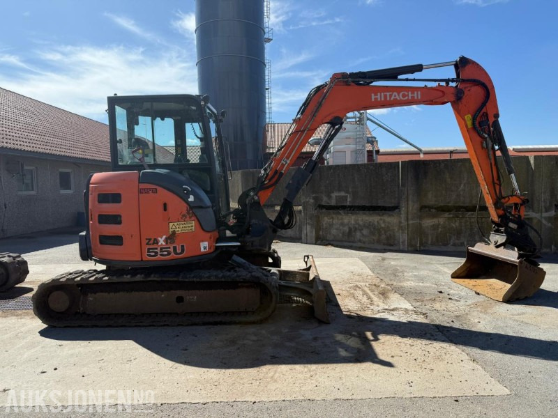 2016 Hitachi ZX55U-5A BELTEGRAVER- SERVICEHISTORIKK. - Escavadeira: foto 2 2016 Hitachi ZX55U-5A BELTEGRAVER- SERVICEHISTORIKK. - Escavadeira: foto 2