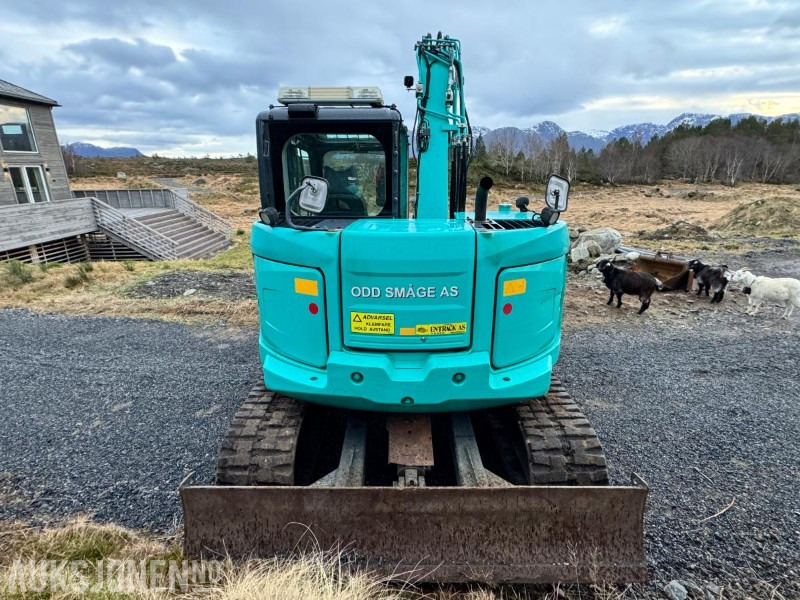 2016 Kobelco SK75SR-3E - 8,5 tonns gravemaskin med gummibelter - Tiltrotator - Pusskuffe - Bunkringspumpe - Sentralsmøring - Sertifisert - Escavadeira: foto 5 2016 Kobelco SK75SR-3E - 8,5 tonns gravemaskin med gummibelter - Tiltrotator - Pusskuffe - Bunkringspumpe - Sentralsmøring - Sertifisert - Escavadeira: foto 5
