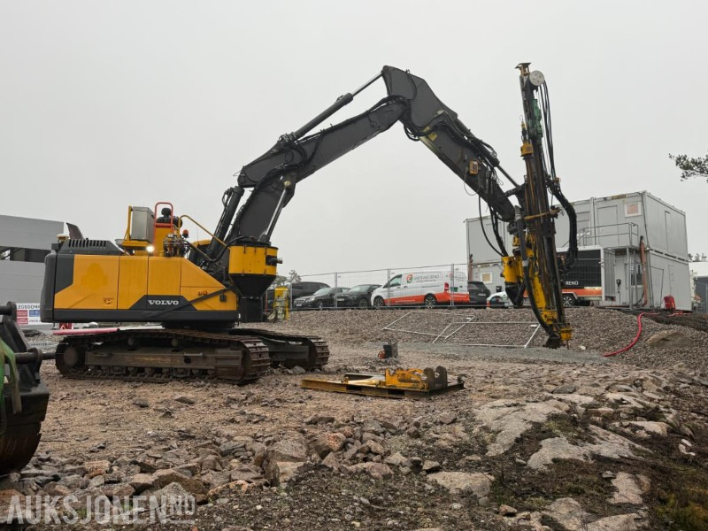 2016 VOLVO EC300EL BELTEGRAVER M/BORTÅRN - SERVICEHISTORIKK - ENGCON TILTROTATOR - MASKINSTYRING - SENTRALSMØRING. - Escavadora de rastos: foto 5 2016 VOLVO EC300EL BELTEGRAVER M/BORTÅRN - SERVICEHISTORIKK - ENGCON TILTROTATOR - MASKINSTYRING - SENTRALSMØRING. - Escavadora de rastos: foto 5