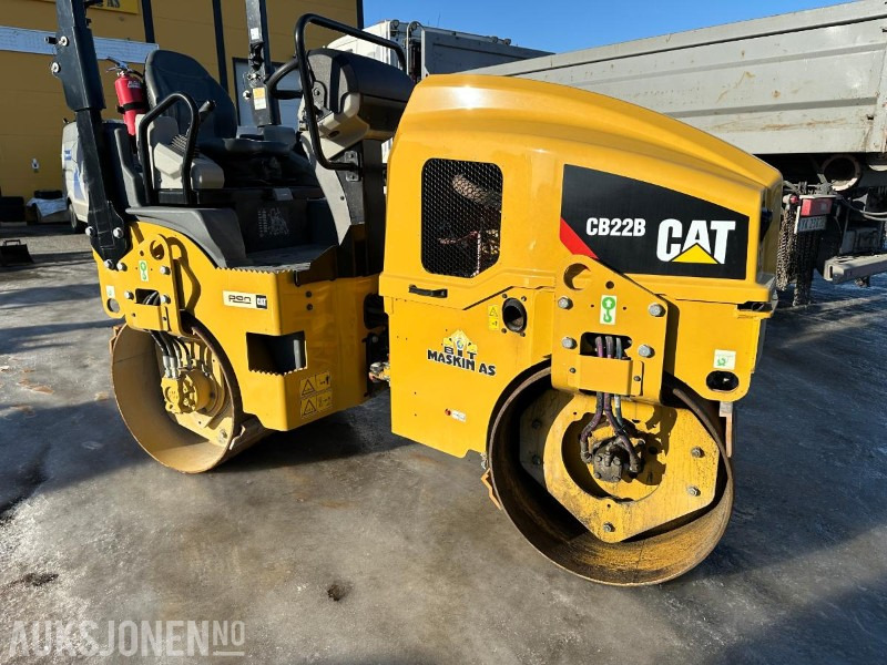 2017 CAT CB22B VIBRO VALS - 1678 Timer - Rolo: foto 2 2017 CAT CB22B VIBRO VALS - 1678 Timer - Rolo: foto 2