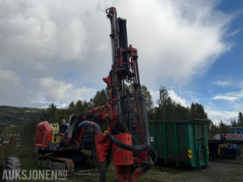 2018 Sandvik Ranger DX800I borerigg. - Máquina de perfuração: foto 3 2018 Sandvik Ranger DX800I borerigg. - Máquina de perfuração: foto 3
