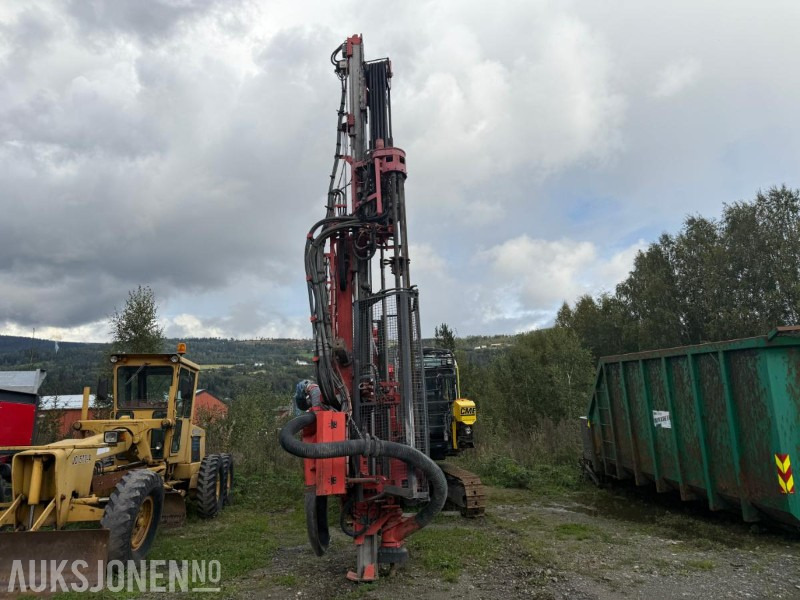 2018 Sandvik Ranger DX800I borerigg. - Máquina de perfuração: foto 2 2018 Sandvik Ranger DX800I borerigg. - Máquina de perfuração: foto 2