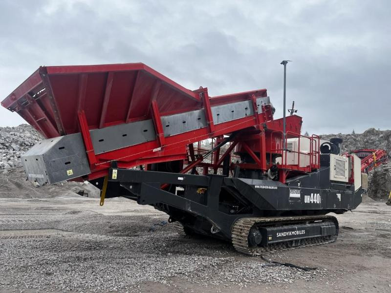 2018 Sandvik UH440i mobil konknuser - cone crusher - Britador de cone: foto 1 2018 Sandvik UH440i mobil konknuser - cone crusher - Britador de cone: foto 1