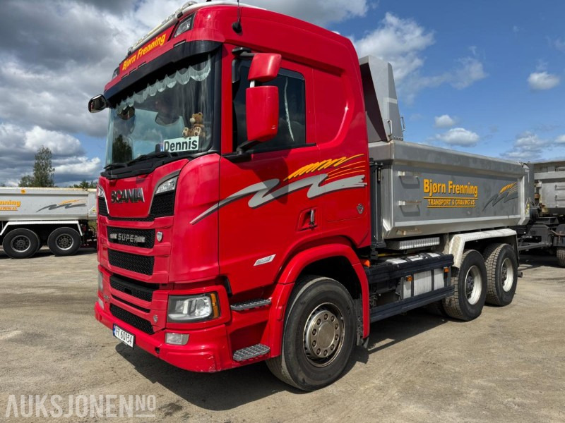 2018 Scania R580 GODT UTSTYRT TIPPBIL MED 3 AKSLET HENGER - Camião basculante: foto 2 2018 Scania R580 GODT UTSTYRT TIPPBIL MED 3 AKSLET HENGER - Camião basculante: foto 2