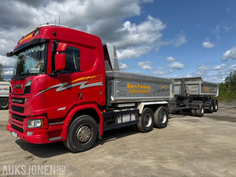2018 Scania R580 GODT UTSTYRT TIPPBIL MED 3 AKSLET HENGER - Camião basculante: foto 1 2018 Scania R580 GODT UTSTYRT TIPPBIL MED 3 AKSLET HENGER - Camião basculante: foto 1
