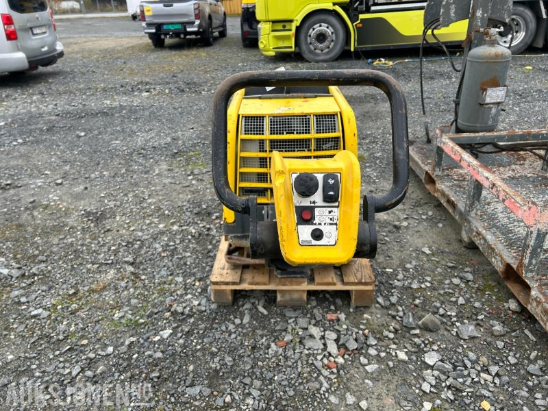 2018 Wacker Neuson Dpu 80 vibroplate - Rolo: foto 4 2018 Wacker Neuson Dpu 80 vibroplate - Rolo: foto 4