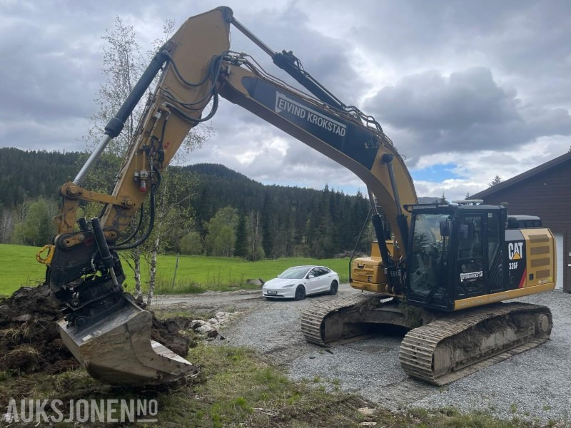 2019 Cat 326FL Gravemaskin med maskinstyring, rototilt og 4 skuffer - Escavadeira: foto 1 2019 Cat 326FL Gravemaskin med maskinstyring, rototilt og 4 skuffer - Escavadeira: foto 1