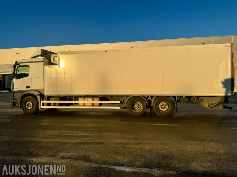 2019 Mercedes-Benz Actros 2545 L 6x2 Kjølebil - Eu-godkjent til 06/26 - Km: 193419 - Camião furgão: foto 5 2019 Mercedes-Benz Actros 2545 L 6x2 Kjølebil - Eu-godkjent til 06/26 - Km: 193419 - Camião furgão: foto 5