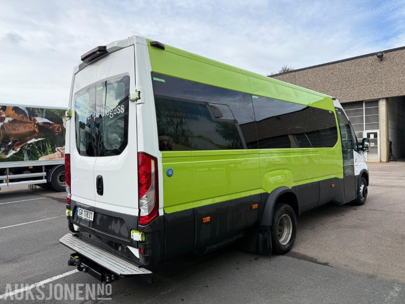 2020 Iveco Daily gass minibuss, luftfjæring, automat, 17 seter, lav km, ekstra seter, tilhengerfeste - Minibus, Furgão de passageiros: foto 4 2020 Iveco Daily gass minibuss, luftfjæring, automat, 17 seter, lav km, ekstra seter, tilhengerfeste - Minibus, Furgão de passageiros: foto 4