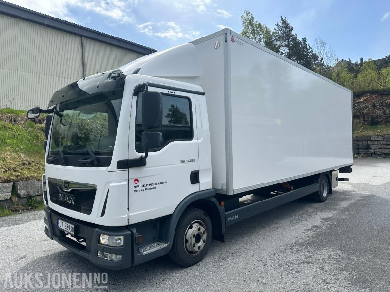 2020 MAN TGL 8.220 4x2 BL - Skapbil - Camião furgão: foto 1 2020 MAN TGL 8.220 4x2 BL - Skapbil - Camião furgão: foto 1