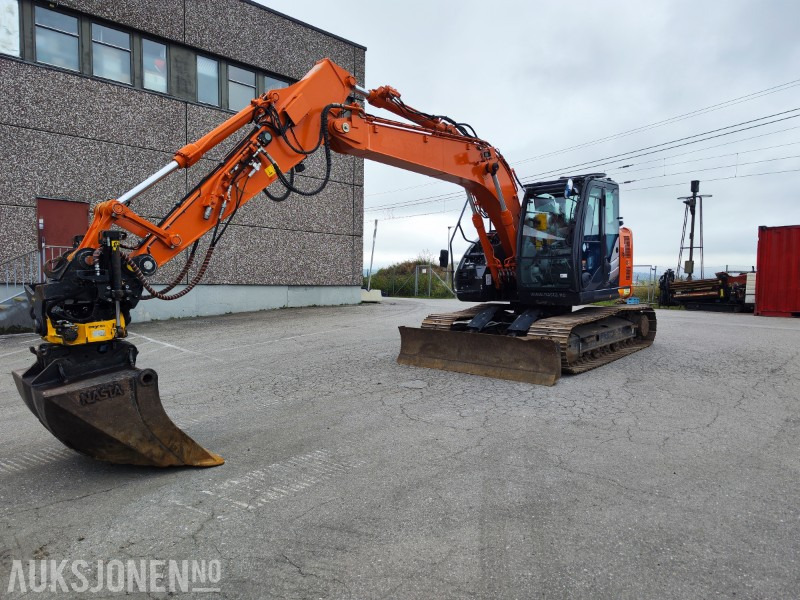 2021 Hitachi ZX135US-6 med 3D maskinstyring, tiltrotator og 3 skuffer - Escavadeira: foto 2 2021 Hitachi ZX135US-6 med 3D maskinstyring, tiltrotator og 3 skuffer - Escavadeira: foto 2