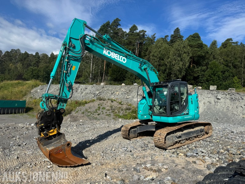 2021 Kobelco SK230SRLC-5E Gravemsakin - Beltegraver - Tiltrotator - GPS - 4 Skuffer - Klype - Escavadeira: foto 1 2021 Kobelco SK230SRLC-5E Gravemsakin - Beltegraver - Tiltrotator - GPS - 4 Skuffer - Klype - Escavadeira: foto 1