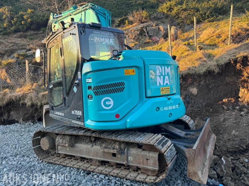 2021 Kobelco SK75SR-7 - 8 tonns Gravemaskin - Sentralsmøring - Engcon tiltrotator - Hammer - Pusskuffe - Gallerskufffe - Graveskuffe - Smalskuffe og Klype - Gått 2732 timer - Escavadeira: foto 3 2021 Kobelco SK75SR-7 - 8 tonns Gravemaskin - Sentralsmøring - Engcon tiltrotator - Hammer - Pusskuffe - Gallerskufffe - Graveskuffe - Smalskuffe og Klype - Gått 2732 timer - Escavadeira: foto 3