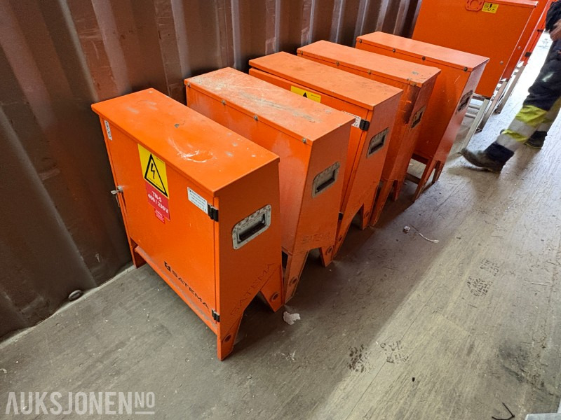 2022 Andre Elskap 3 stk - Equipamento de construção: foto 1 2022 Andre Elskap 3 stk - Equipamento de construção: foto 1