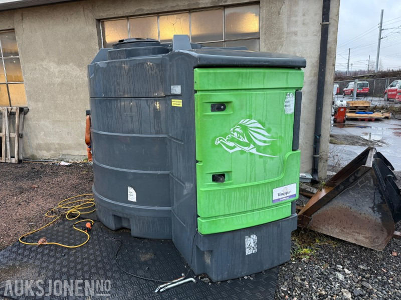 2022 Andre Kingspan Fuelmaster 3500L stasjonær dieseltank med pumpe og låsbart skap. - Equipamento de construção: foto 1 2022 Andre Kingspan Fuelmaster 3500L stasjonær dieseltank med pumpe og låsbart skap. - Equipamento de construção: foto 1