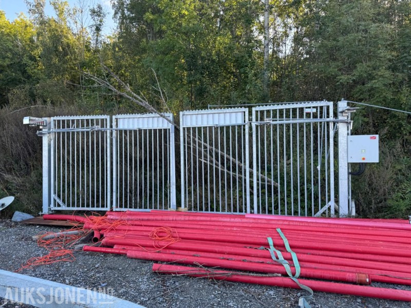 2022 Port med elektrisk åpning med fjernstyring - Equipamento de construção: foto 1 2022 Port med elektrisk åpning med fjernstyring - Equipamento de construção: foto 1