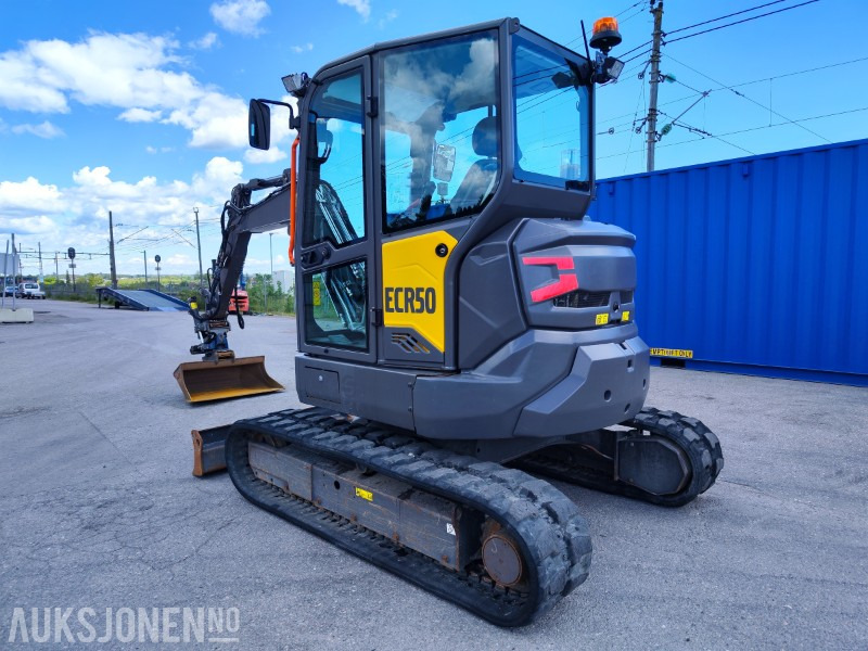 Mini escavadeira 2022 Volvo ECR50F – Velutstyrt kompaktgraver, kun 728 timer: foto 8