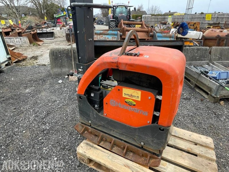 2023 Husqvarna LG 504 Vibroplate - Diesel - 470 kg. - 138 timer. - Rolo: foto 1 2023 Husqvarna LG 504 Vibroplate - Diesel - 470 kg. - 138 timer. - Rolo: foto 1