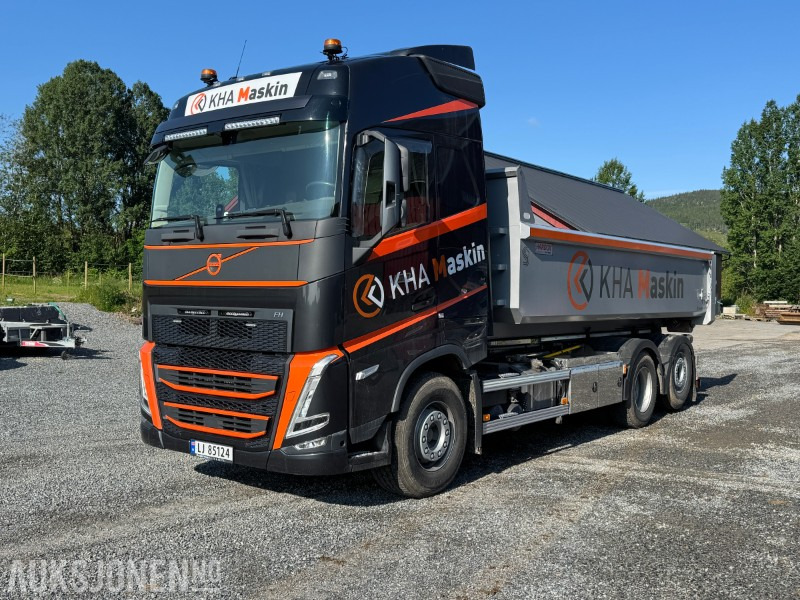 2023 Volvo FH - Krokbil med Dumperkasse og Maskinflak - Camião polibenne: foto 1 2023 Volvo FH - Krokbil med Dumperkasse og Maskinflak - Camião polibenne: foto 1