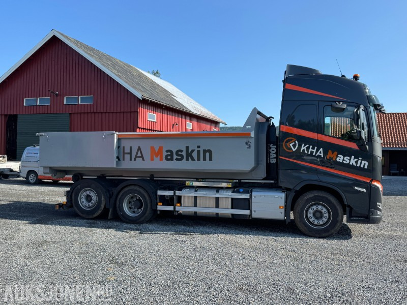 2023 Volvo FH - Krokbil med Dumperkasse og Maskinflak - Camião polibenne: foto 4 2023 Volvo FH - Krokbil med Dumperkasse og Maskinflak - Camião polibenne: foto 4