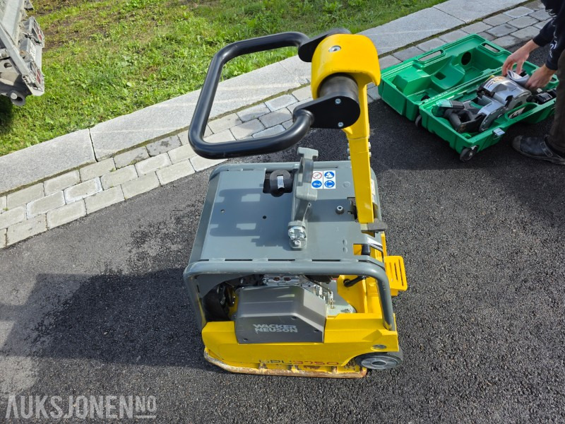 2023 Wacker Neuson DPU3750 Vibroplate 265kg - 4,2kW - 40 arbeidstimer - Rolo: foto 2 2023 Wacker Neuson DPU3750 Vibroplate 265kg - 4,2kW - 40 arbeidstimer - Rolo: foto 2