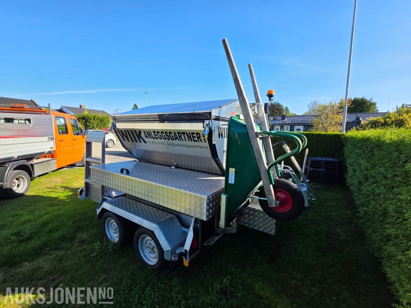 2024 Brian James Trailers A-Type asfalthenger med 2021 Svepac F 90A vibroplate 2.9kW, 2022 Honda EU22i strømaggregat og utstyr - Equipamento de construção: foto 3 2024 Brian James Trailers A-Type asfalthenger med 2021 Svepac F 90A vibroplate 2.9kW, 2022 Honda EU22i strømaggregat og utstyr - Equipamento de construção: foto 3