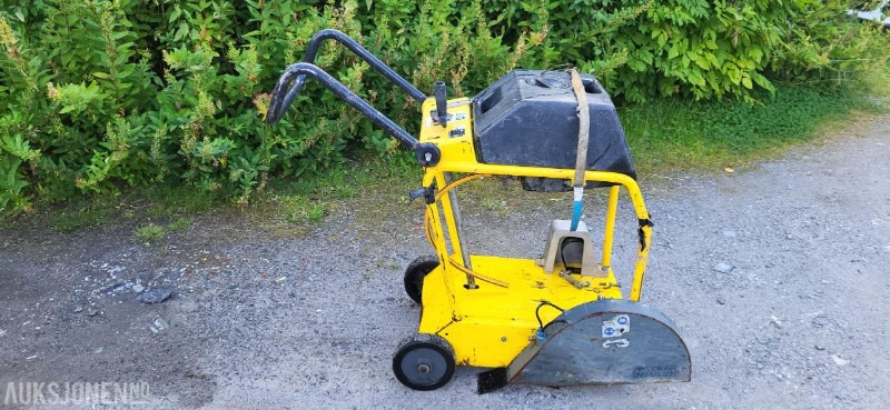 4 stk.Wacker Neuson BFS1345A Asfaltsag / Betongsag | Rep.objekt - Equipamento de construção: foto 1 4 stk.Wacker Neuson BFS1345A Asfaltsag / Betongsag | Rep.objekt - Equipamento de construção: foto 1