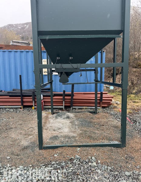 8m3 Strøsandsilo med varmeelement - Equipamento de construção: foto 2 8m3 Strøsandsilo med varmeelement - Equipamento de construção: foto 2