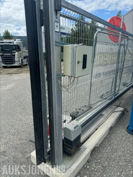Bom for byggeplass med kortleser og appstyring - Equipamento de construção: foto 1 Bom for byggeplass med kortleser og appstyring - Equipamento de construção: foto 1