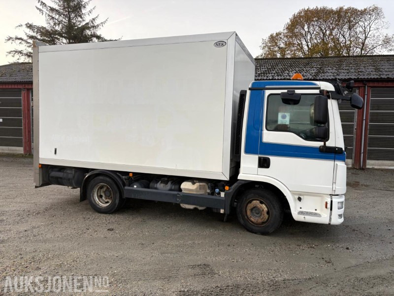 2013 MAN TGL 3 seter Euro6 4X2 skap m/varme og innredning - Camião: foto 5 2013 MAN TGL 3 seter Euro6 4X2 skap m/varme og innredning - Camião: foto 5