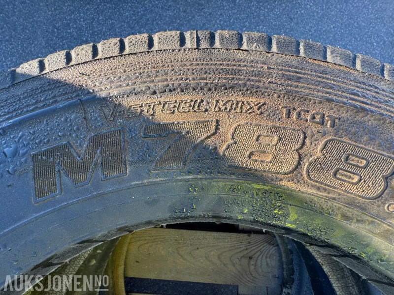 Camião Bridgestone dekk til mindre lastebil / 5 stk: foto 11