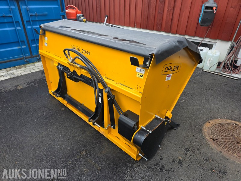 Dalen 2034-U sandstrøer - Hydraulisk - 2 meter strøbredde - 1300 liter - Equipamento de construção: foto 5 Dalen 2034-U sandstrøer - Hydraulisk - 2 meter strøbredde - 1300 liter - Equipamento de construção: foto 5