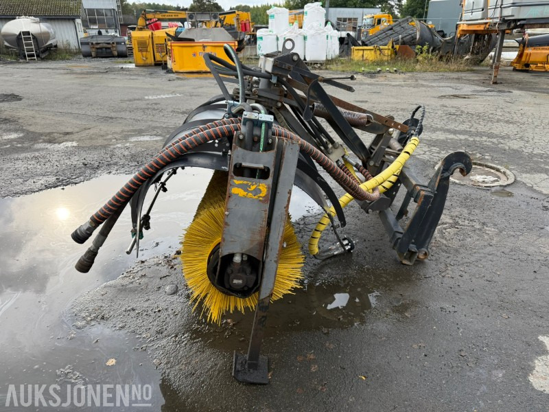 2001 Holms SH 2,5 Feiekost m/ BM feste - Equipamento para Máquina de construção: foto 4 2001 Holms SH 2,5 Feiekost m/ BM feste - Equipamento para Máquina de construção: foto 4