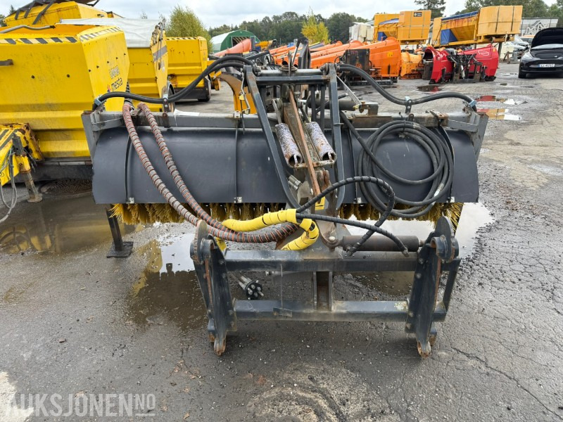 2001 Holms SH 2,5 Feiekost m/ BM feste - Equipamento para Máquina de construção: foto 2 2001 Holms SH 2,5 Feiekost m/ BM feste - Equipamento para Máquina de construção: foto 2