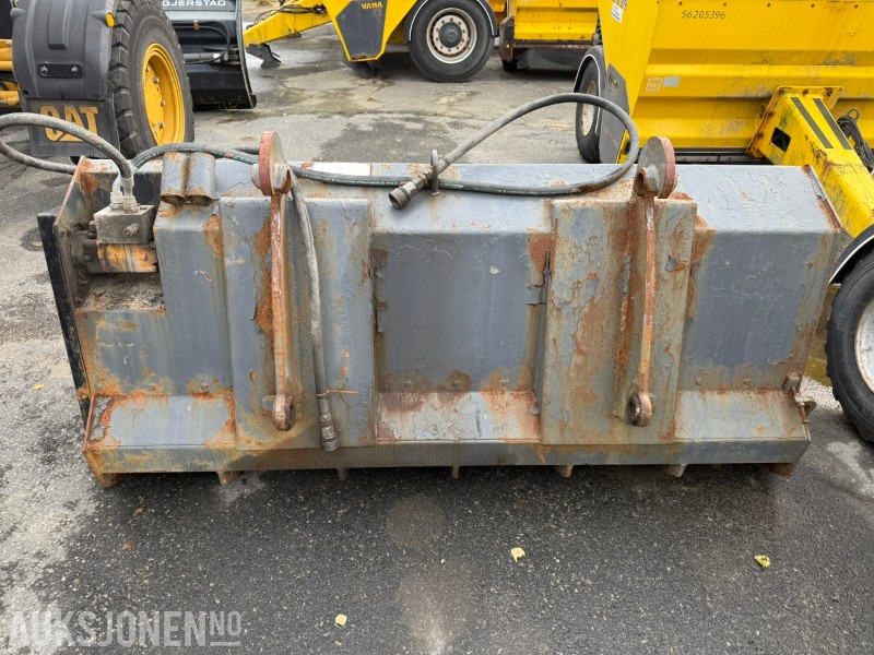 2003 Holms SSH-1600 Strøskuffe m/ BM feste - Equipamento para Máquina de construção: foto 2 2003 Holms SSH-1600 Strøskuffe m/ BM feste - Equipamento para Máquina de construção: foto 2